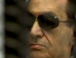Mısır'ın devrik lideri komaya girdi